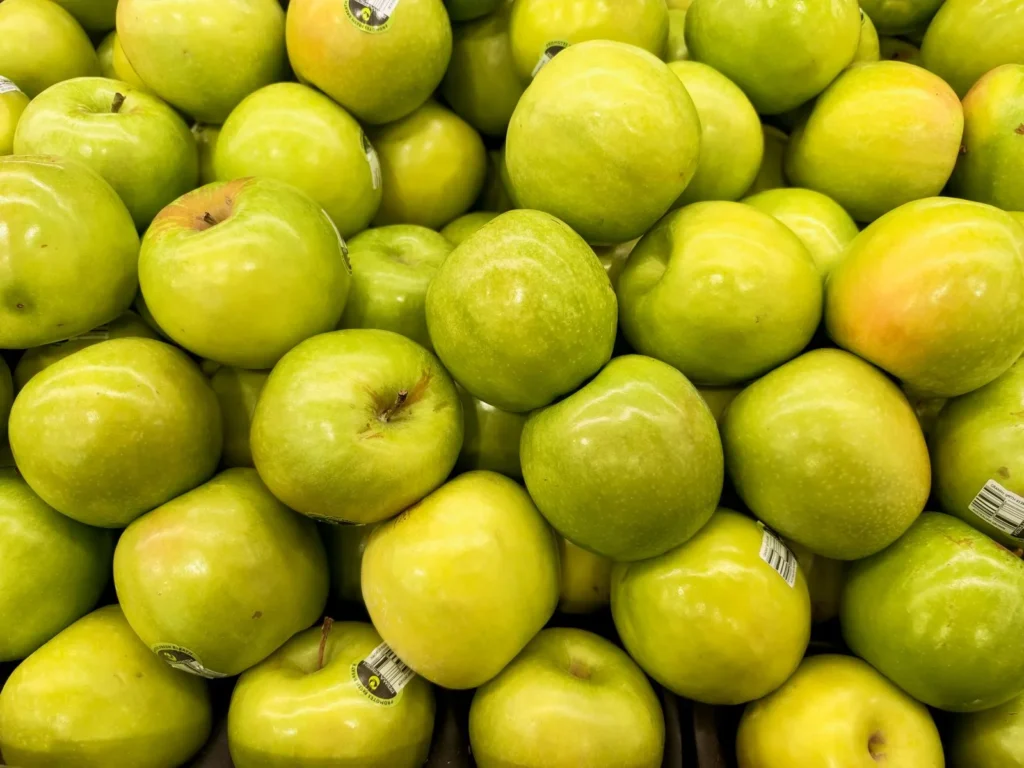 Grüner Apfel – die fruchtige Kopfnote von Gisada Ambassador